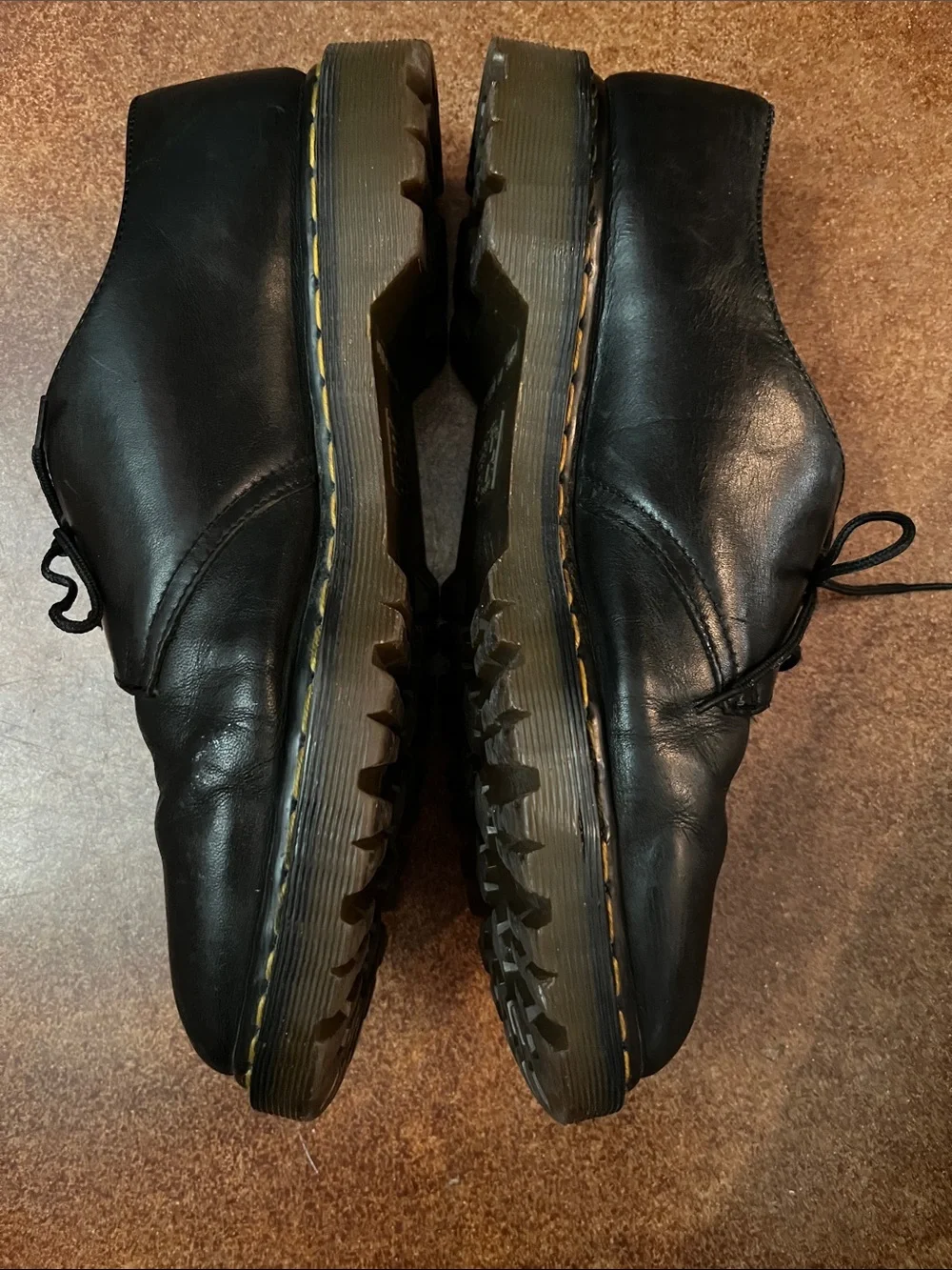 Dr. Martens classic black